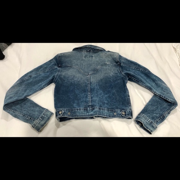 Girls Jean Moto Jacket as seen on Peyton List - Picture 4 of 5